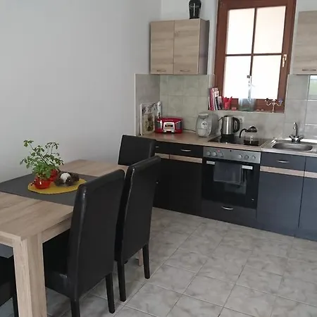 Arnyas Lakopark Alsópáhok