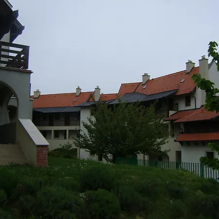 Arnyas Lakopark Appartamento